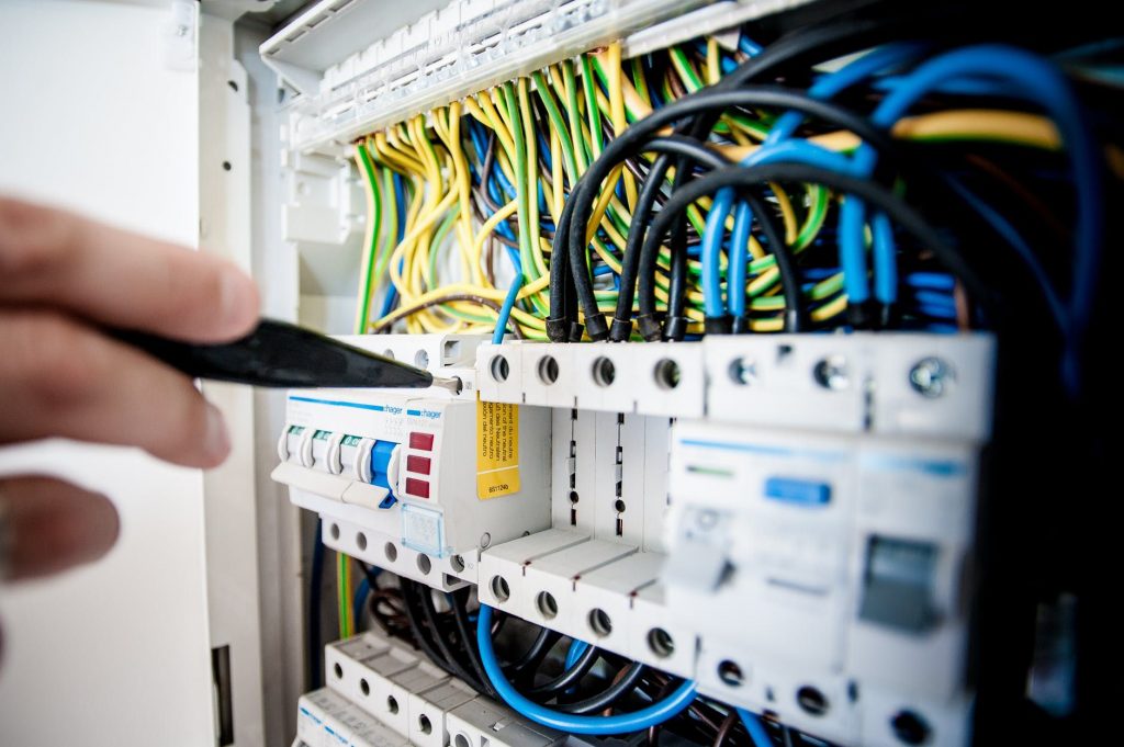 cung cấp thiết bị điện công nghiệp